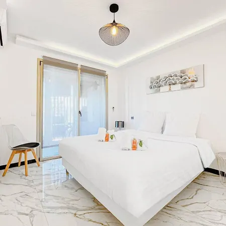 Le Mimosa - Patio Centre De Apartment